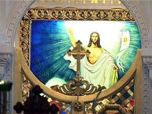 В этот день Иисус Христос предстал своим ученикам в…