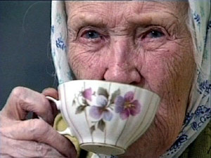 Сотовый телефон не роскошь, а средство связи.Под таким…