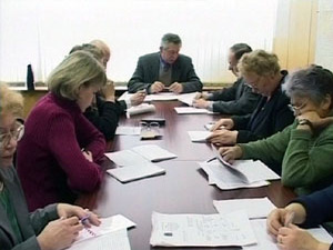 Зарплата бюджетникам МО выплачивается сегодня во время и…