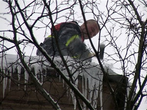 Обыкновенные сосульки на крышах могут представлять собой…