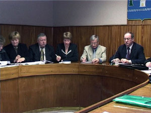 Проблемы, связанные с работой городских служб, обсуждали…