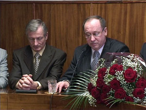 С уверенной победой на выборах поздравляли Владимира…