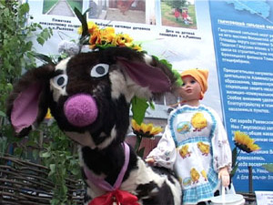 Сегодня у здания КДЦ «Сатурн» впервые прошла выставка…