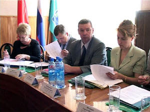 Ежегодно областная комиссия по охране труда проверяет…