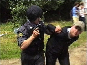 Летом в жаркую погоду многие жители города стремятся…