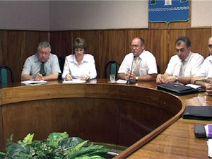 Напряженная атмосфера царила сегодня на заседании…