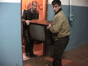 Если человек в течение трех месяцев не оплачивает…