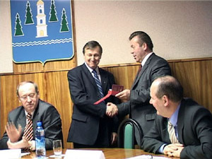 В тот же день 14 января в здании администрации…