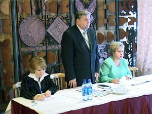 Завершаются годовые отчеты городских и районных служб и…