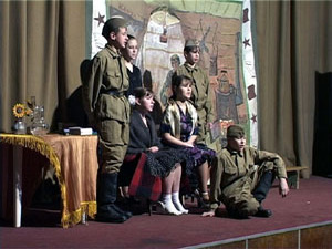 В этом году районному фестивалю детских театральных…