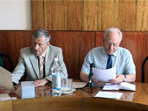 Вчера в здании администрации собрались представители…