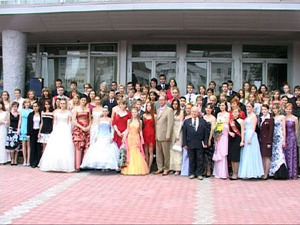 Традиционное чествование выпускников-медалистов…