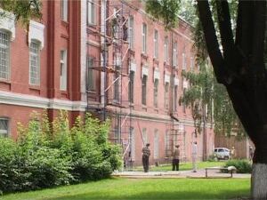 В марте этого года начался ремонт помещения под…