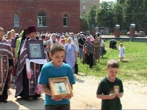 Прихожане Духовного Центра Казанской иконы Божьей матери…