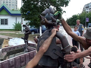 Скульптор Олег Ершов не перестает удивлять своим…