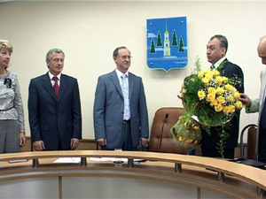 Сегодня в 10 утра в здании администрации состоялось…