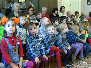 Воспитанники дошкольного детского дома, хорошо отдохнули…