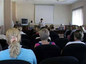 По вторникам в здании женской консультации проводятся…