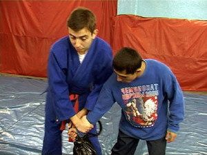 Количество краж мобильных телефонов и женских сумочек в…