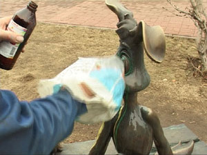 Сегодня жители Раменского увидели привычные бронзовые…