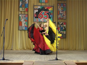 К празднованию шестидесятилетия ООН коллектив  лицея…