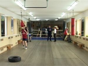 Тренирует ребят мастер спорта международного класса…