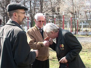 27 апреля на территории военкомата проходил митинг…