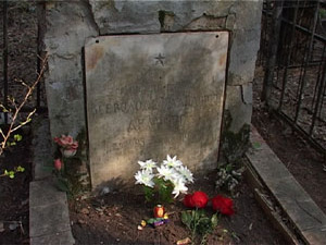 Всеволод Андреев погиб в 20 лет. Похоронен в Колонце в…