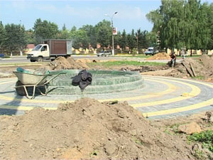 В городе идет непрерывная работа по благоустройству…