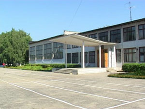 Лето для школ – горячая пора: идет ремонт. Насколько…