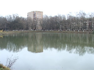 Вчера на аппаратном совещании глава района потребовал…