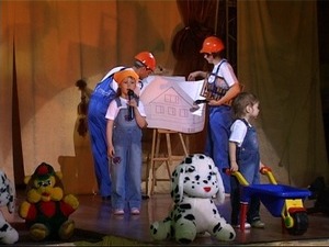 Зачастую семейные отношения с годами перерастают в нечто…