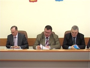 Сегодня депутаты обсудили на заседании более 10-ти…