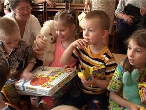 Первого июня день защиты детей. Дети  всегда нуждаются в…