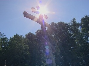 Сегодня в селе Гжель престольный праздник. Рядом с…