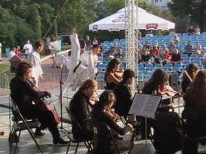 Оркестр «Рондо» Удельнинской музыкальной школы недавно…