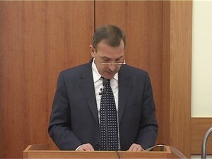 Прежде, чем принять бюджет на следующий год, Совет…