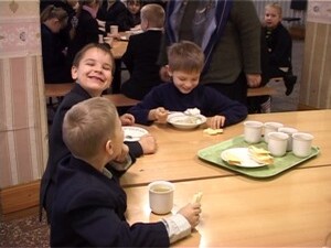 Большую часть дня дети проводят в образовательных…