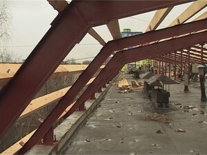 В прошлом году четырнадцать крыш из металлочерепицы…