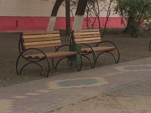 На улице Гурьева возле стадиона Пионер заканчиваются…