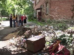 Проблема с уборкой мусора остается и по сей день…