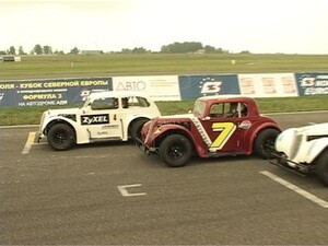 В минувшие выходные на гоночной трассе в Мячково…