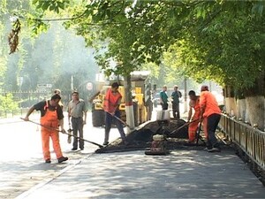 В городе продолжаются работы по благоустройству…
