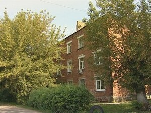 Жителей дома 46 по улице Фабричная тревожит, что уже в…