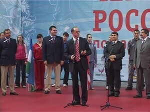 Хотя состав участников получился несколько урезанным…