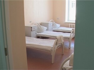 2, 5 месяца бригада рабочих орудовала строительным…