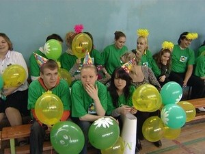 Безнаказанно по проказничать прямо на глазах у…