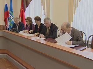 На прошедших сегодня депутатских слушаниях обсудили…