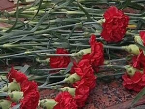 Ежегодно на площади Победы вспоминают жертв политических…