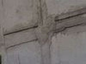 Потрескавшиеся межпанельные швы — проблема многих домов…